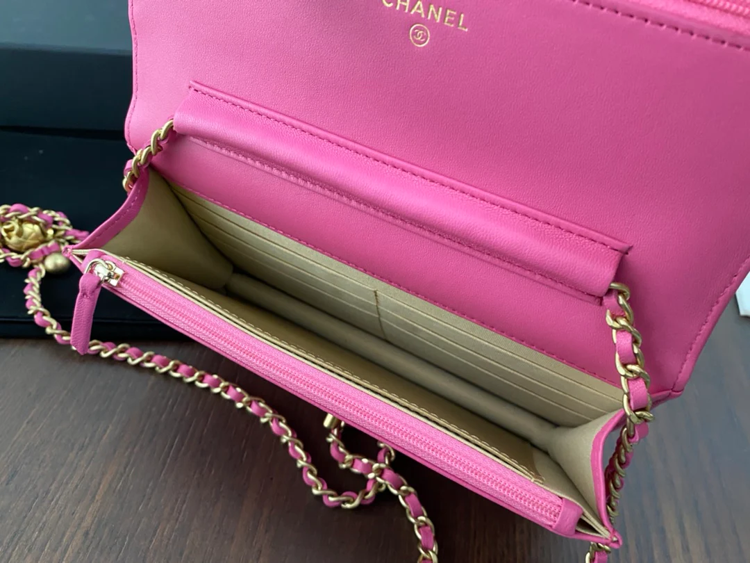 Chanel - Golden Ball WOC - Овечья кожа - 3