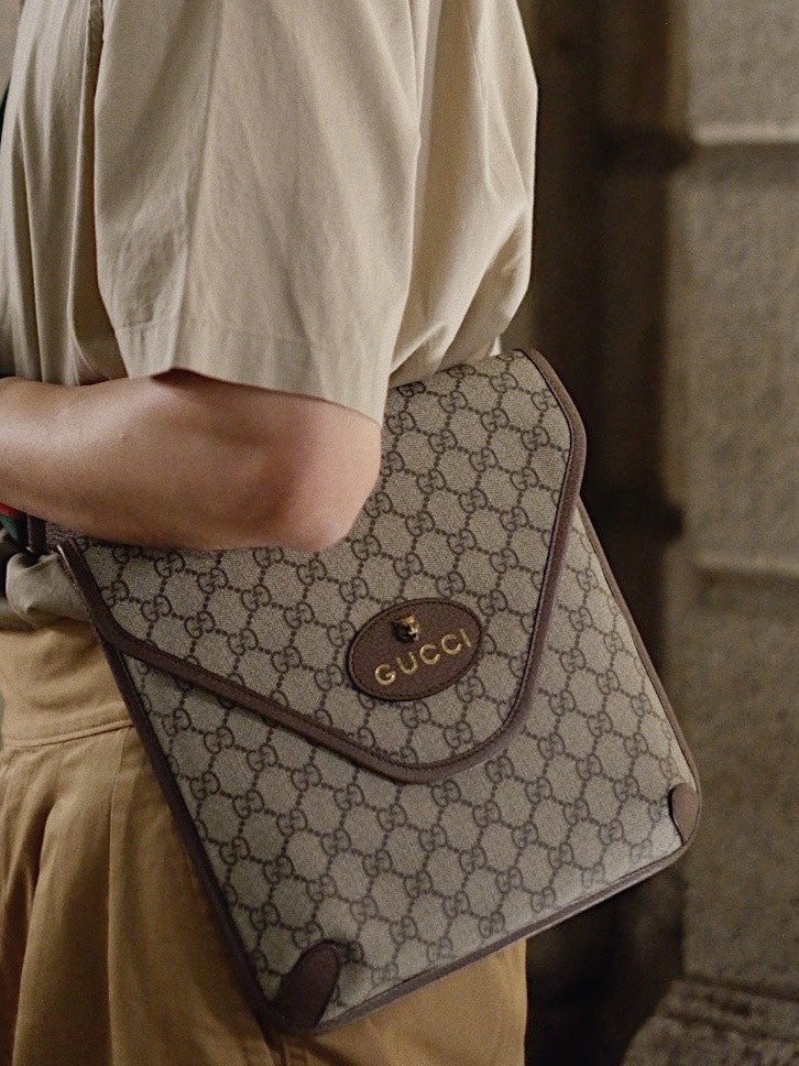 Gucci-老花斜背包