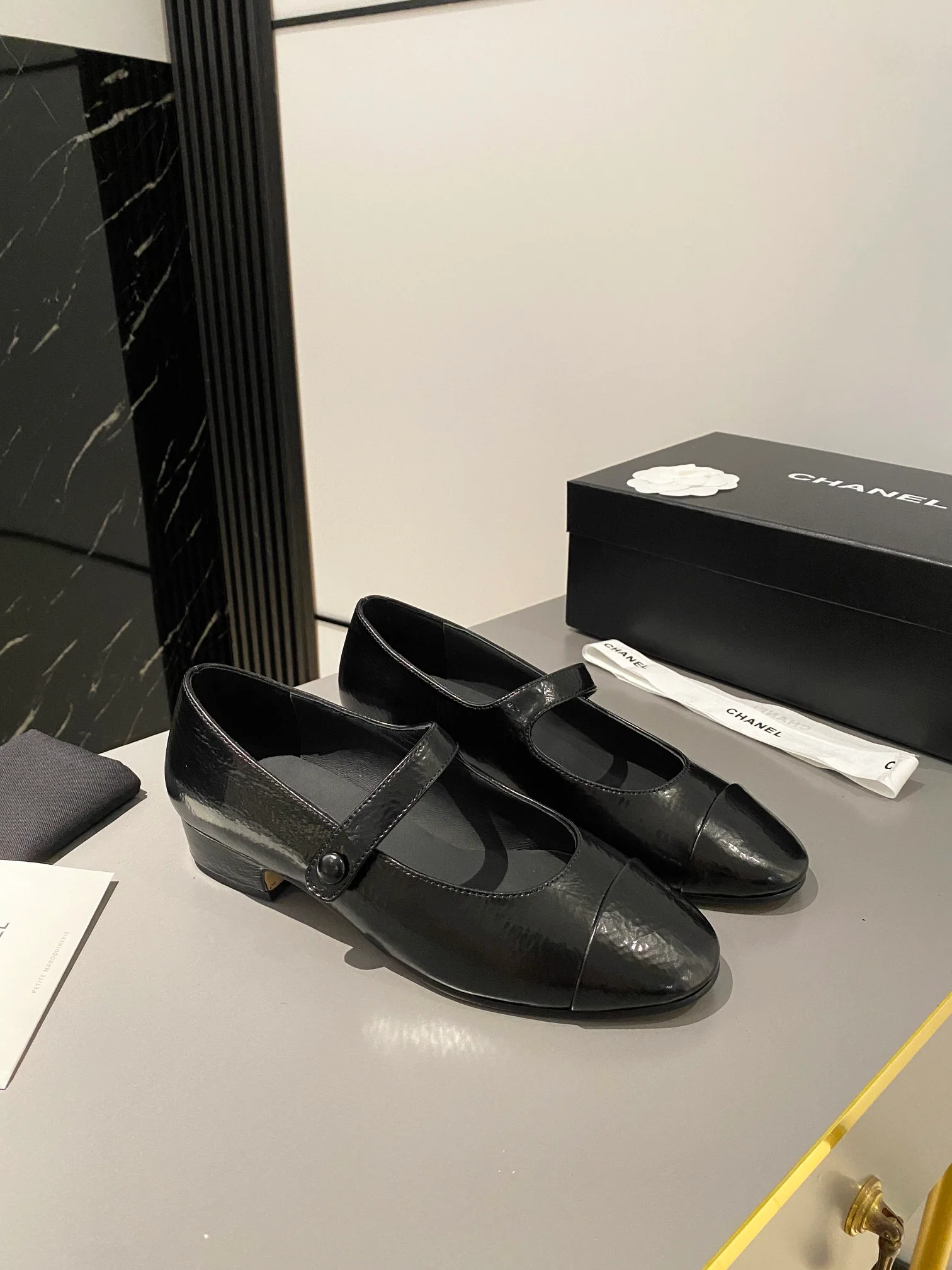 Новинка сезона осень/зима 2023 от Chanel - Туфли Мэри Джейн - Черные - 1