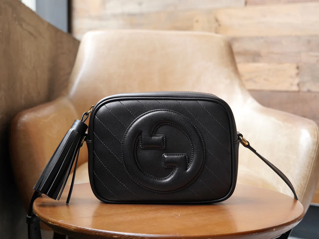 Сумка через плечо Gucci Blondie Collection - черная