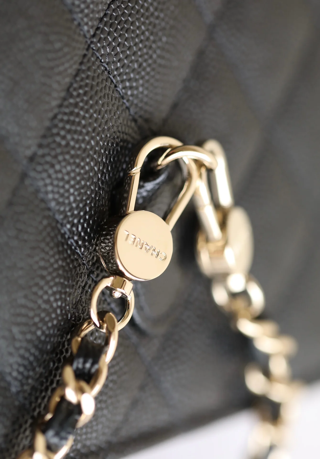 Рюкзак Chanel 25c Mailman - черный