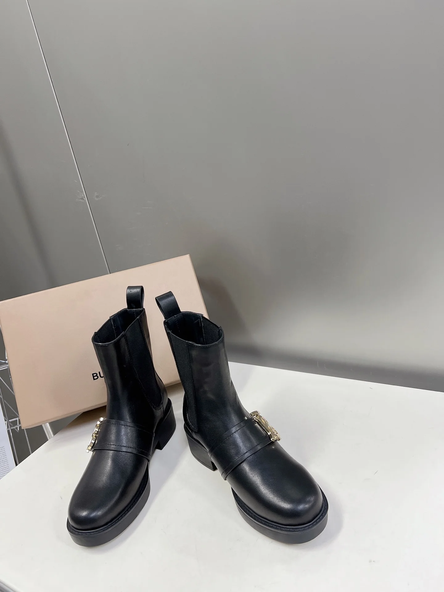 Новые поступления коллекции Burberry 22s Early Spring - Ботильоны с боковой застежкой, Taobao - Матовый черный