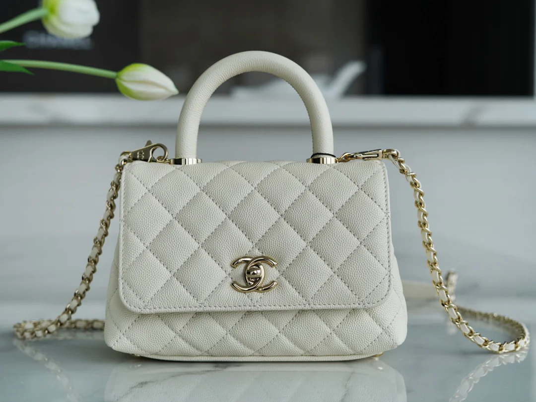 Chanel 2021 Coco Handle Grain Leather - White - Mini