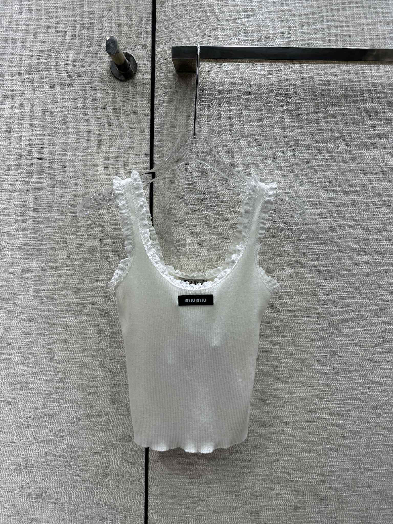 Miu Miu - 2404 - Вязаный жилет с цветовыми блоками - Белый