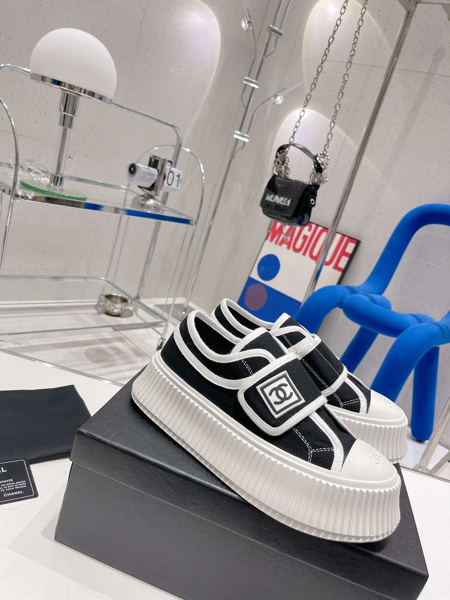 Туфли-платформа Chanel из парусины на липучках - толщина 4 см - размеры 35-39-40 (изготовление на заказ) - 2 шт.