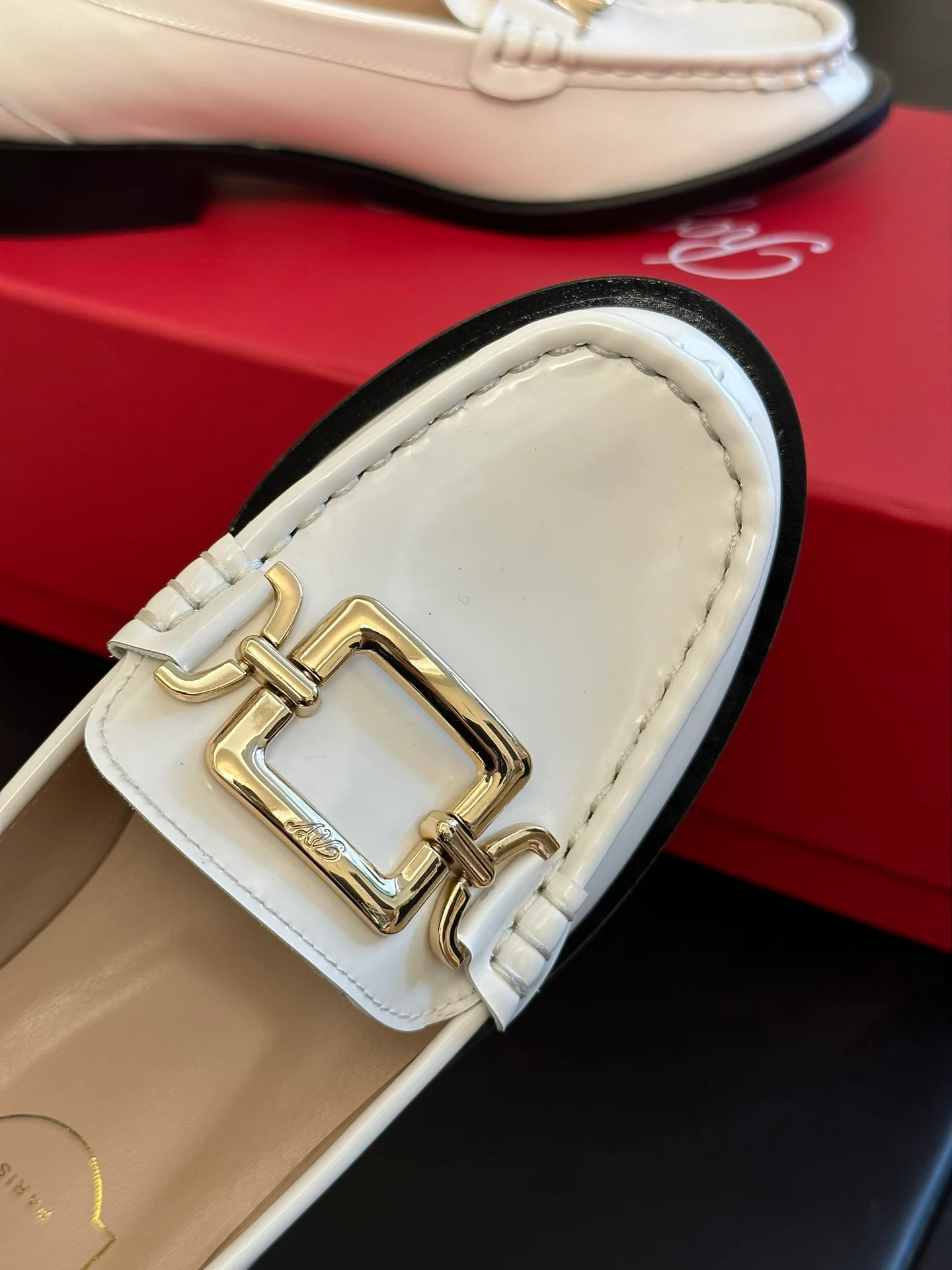 Обувь RV - Новинки осени/зимы 2023 - Лоферы - Балетки - Белое золото