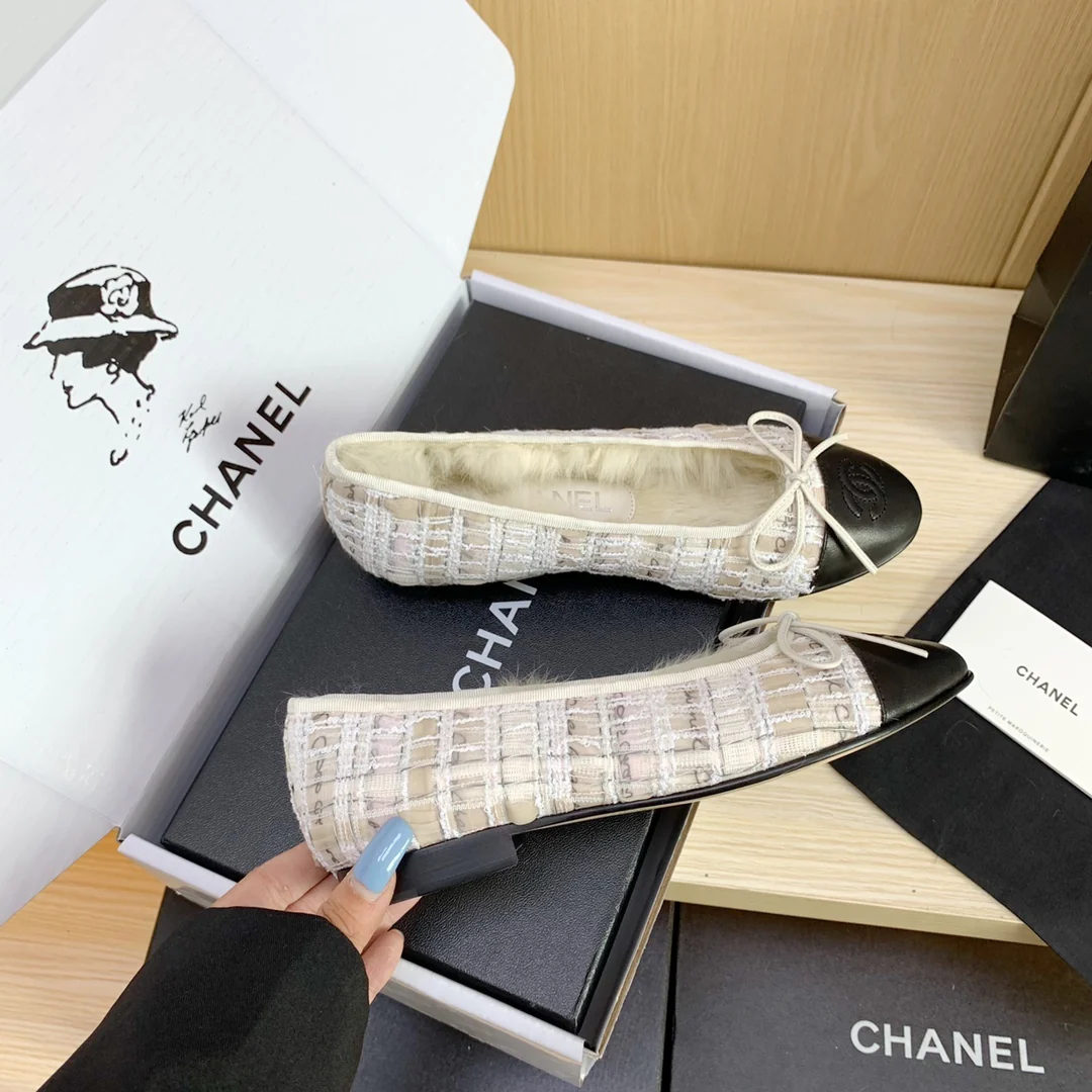 Chanel - Классические балетки - Вариант с кроличьим мехом - Черные с закругленным носком