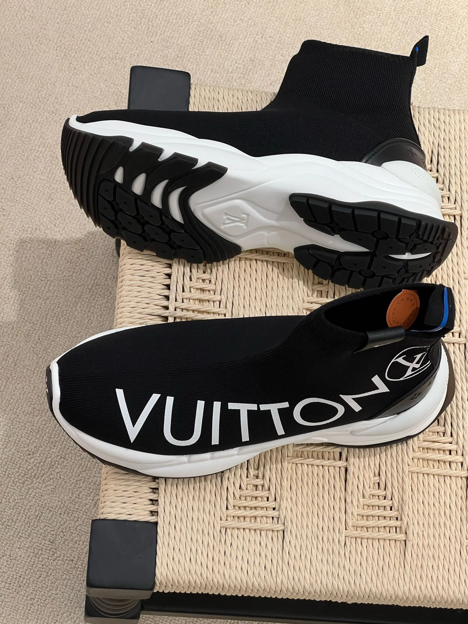 LV - Ботинки-носки с буквенным узором