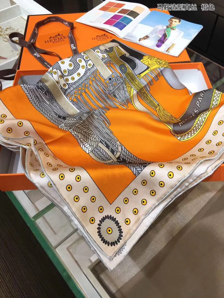 Шелковый шарф Hermes