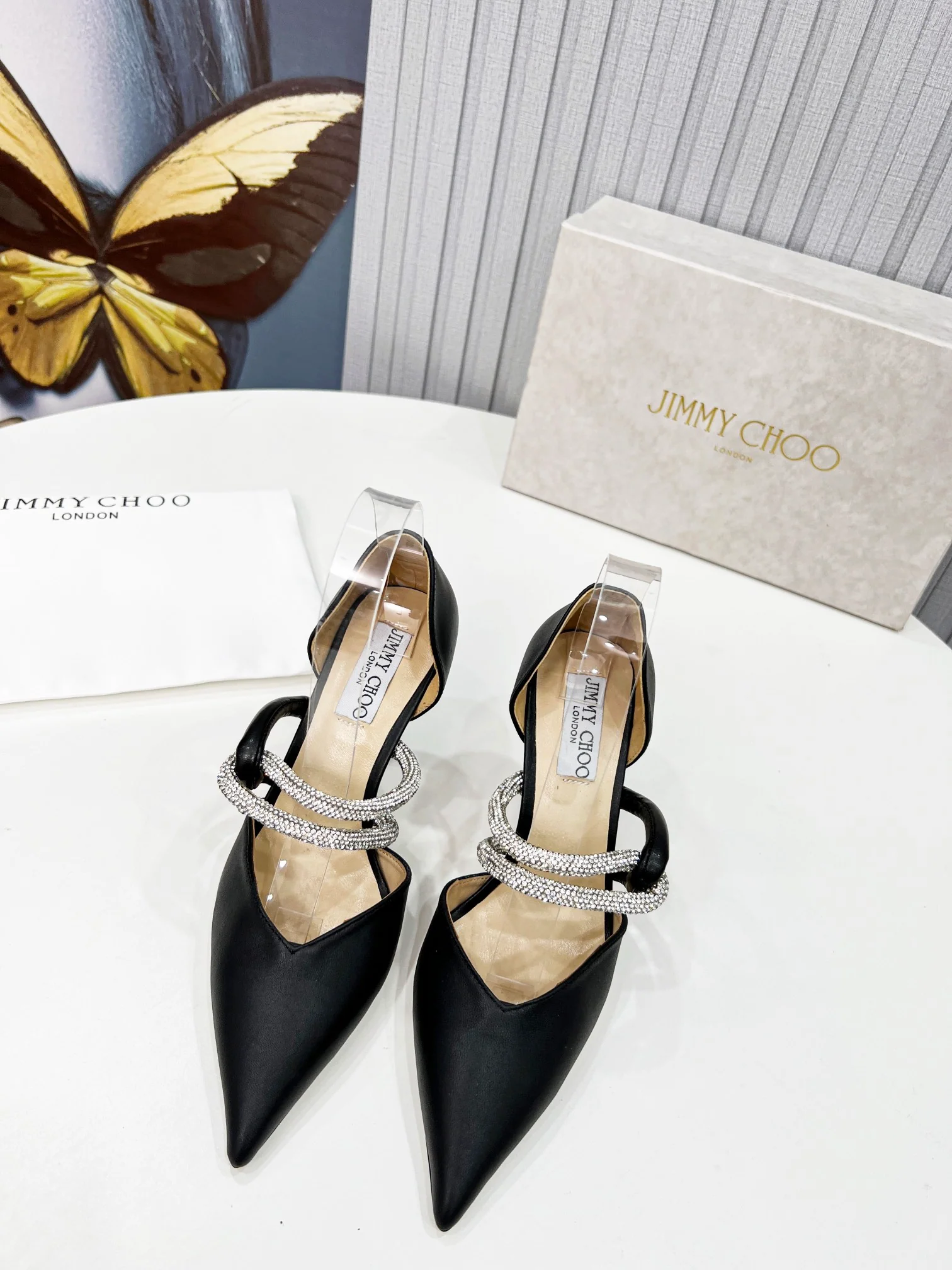 Jimmy - Туфли-лодочки на шпильке с острым носком - Черные