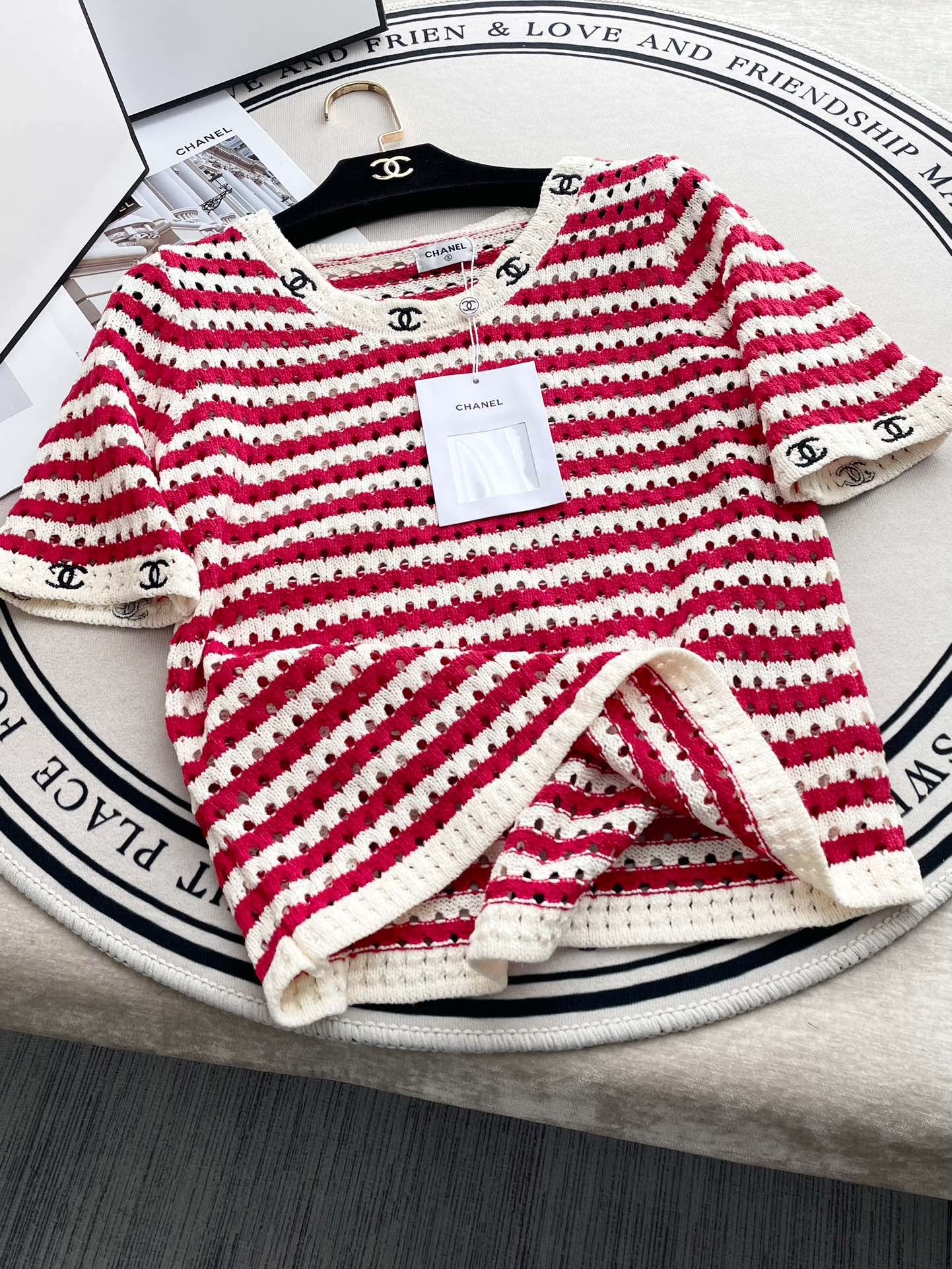 Футболка Chanel 2403 из трикотажа с короткими рукавами и полосками в стиле ?цветные блоки? — 2 шт.