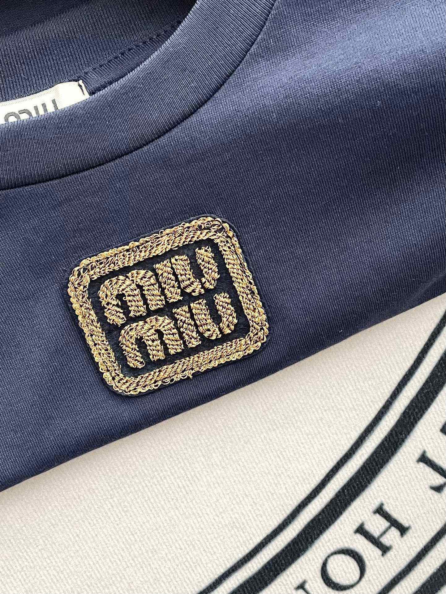 Футболка с коротким вышитым рукавом Miu Miu-2404