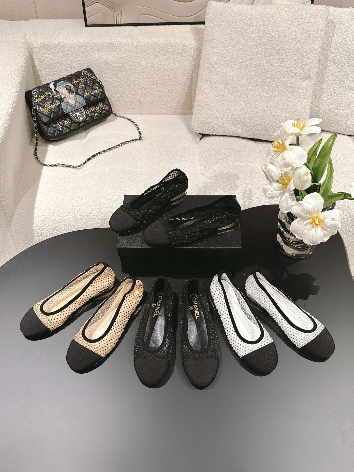 Туфли Мэри Джейн от Chanel 2025 года - Изображение из коллекции - 1