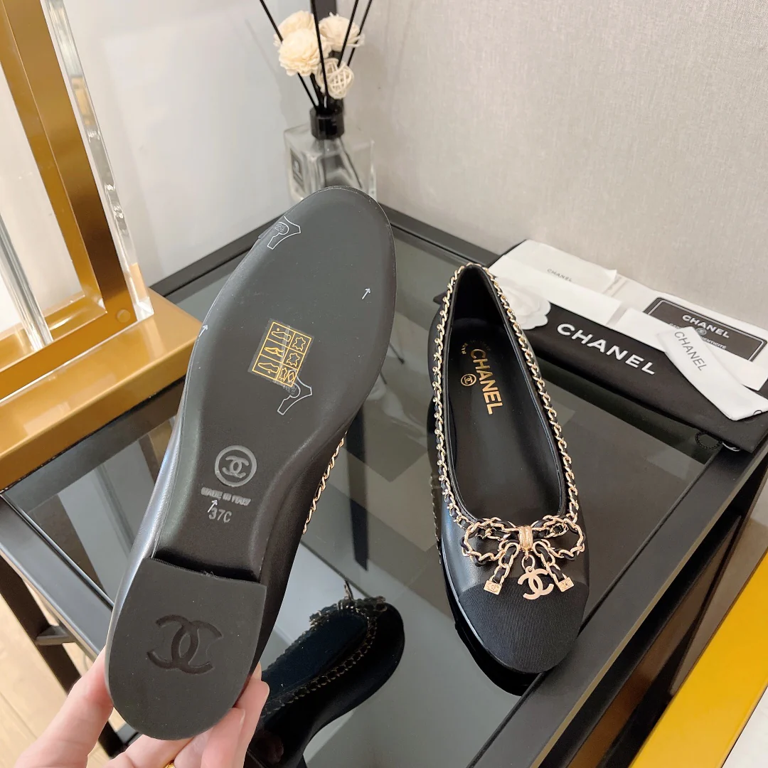 Балетки Chanel с цепочкой и бантом - из овечьей кожи