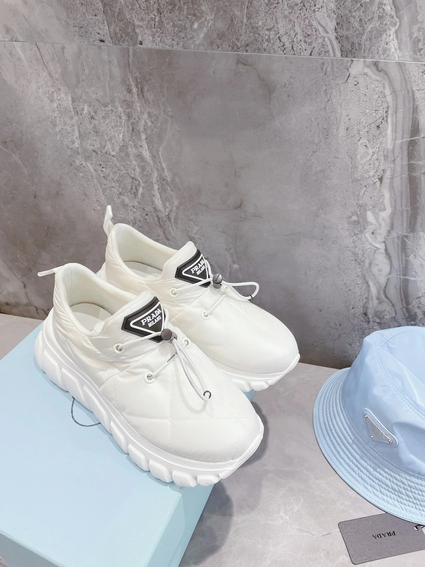 Обувь Prada - Prada - ультралегкая - кроссовки для бега - повседневная обувь - белая