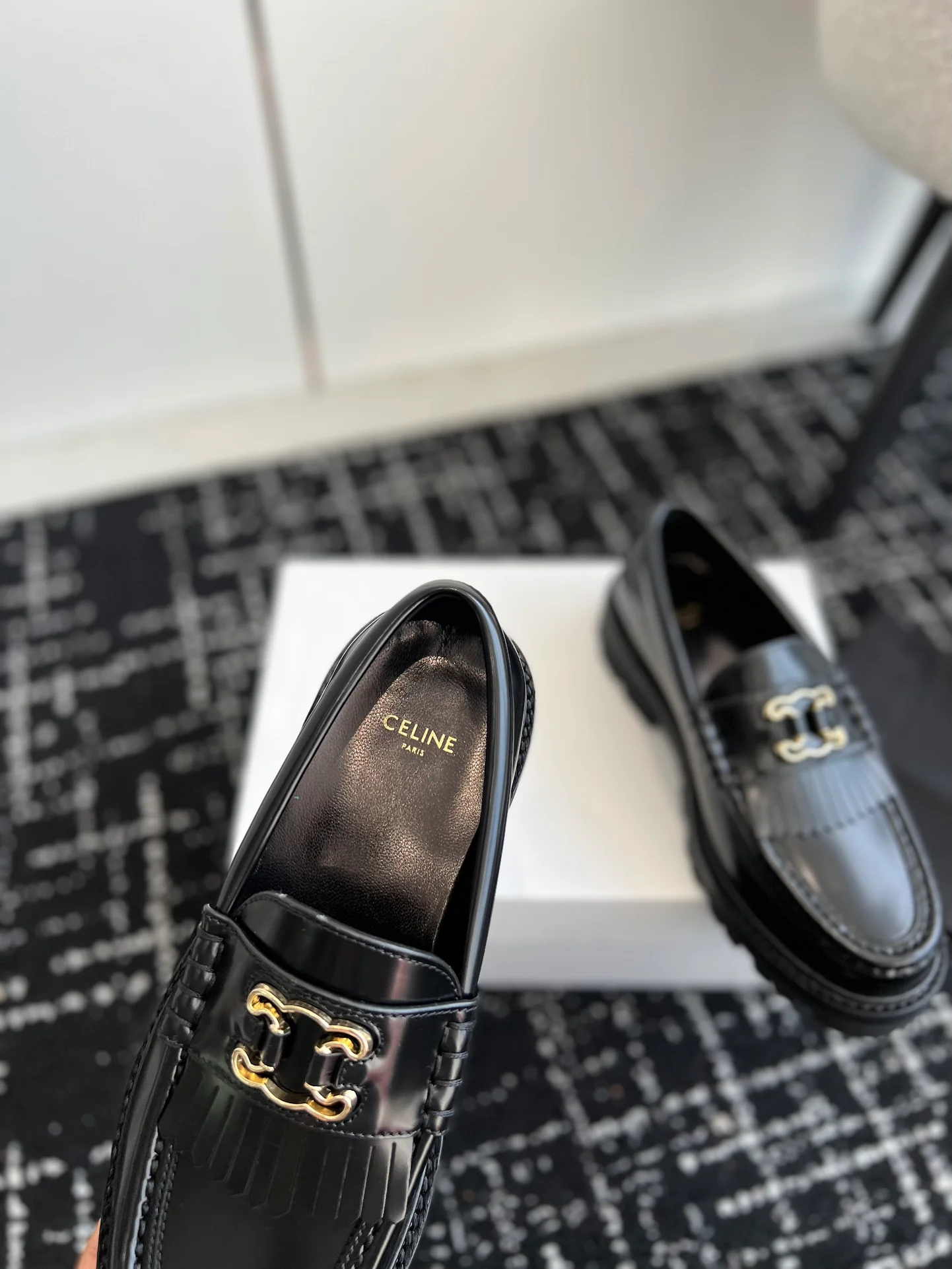 Celine - Весна/Лето 2023 Новинка - Лоферы Arc de Triomphe