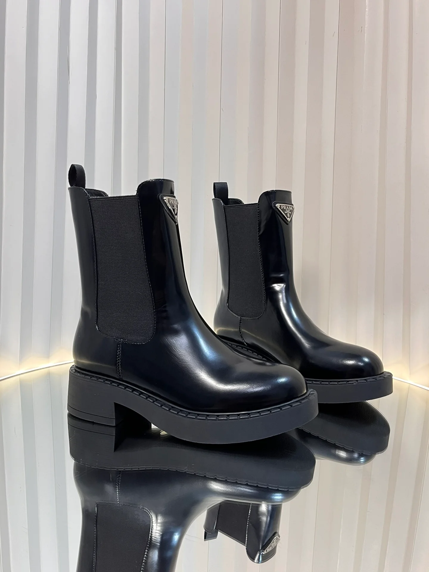 Ботильоны на платформе Prada 2024 - Черные - 1