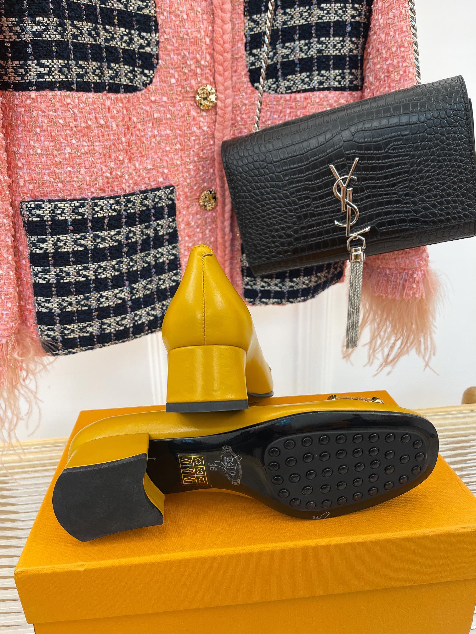 Tods - Лоферы с металлической пряжкой - Бежевый/Желтый