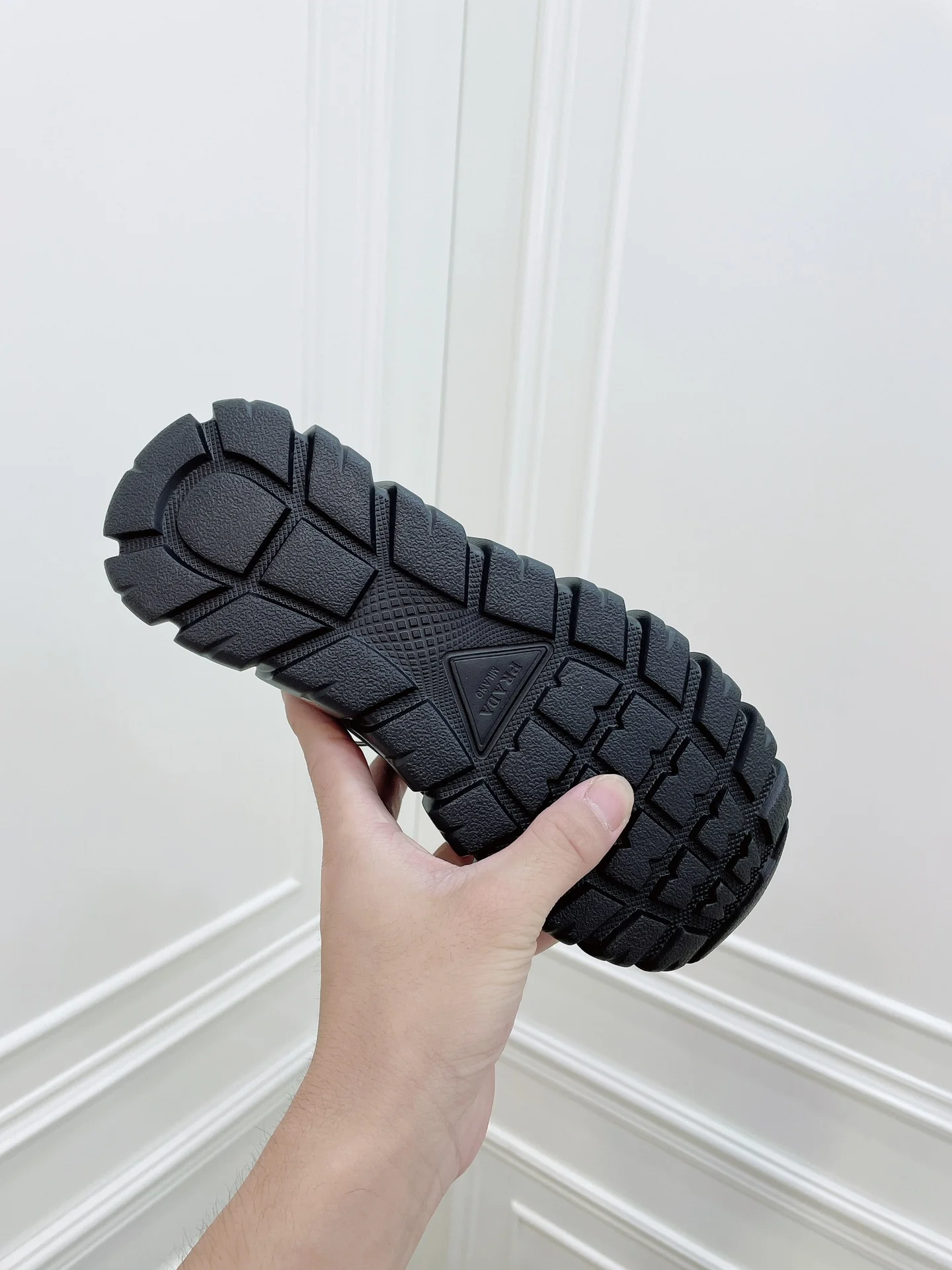 Обувь Prada - Prada - платформа - кроссовки - повседневная обувь - черная