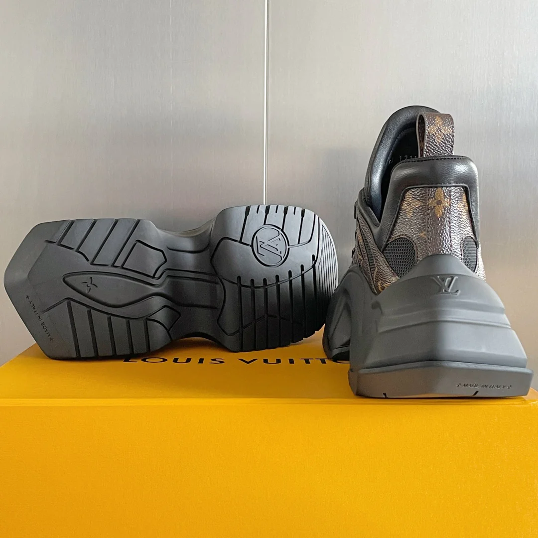 Новинка LV 2023 года - Серия Archlight 2-0 на платформе - Кроссовки/?папины кроссовки? - Черные