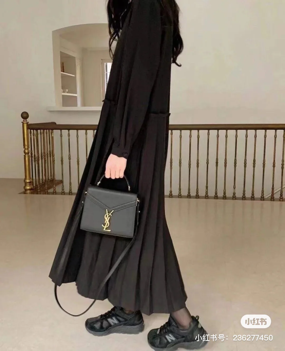 Сумка-конверт YSL Cassandra из плетеной ткани - Фото на фото - 1