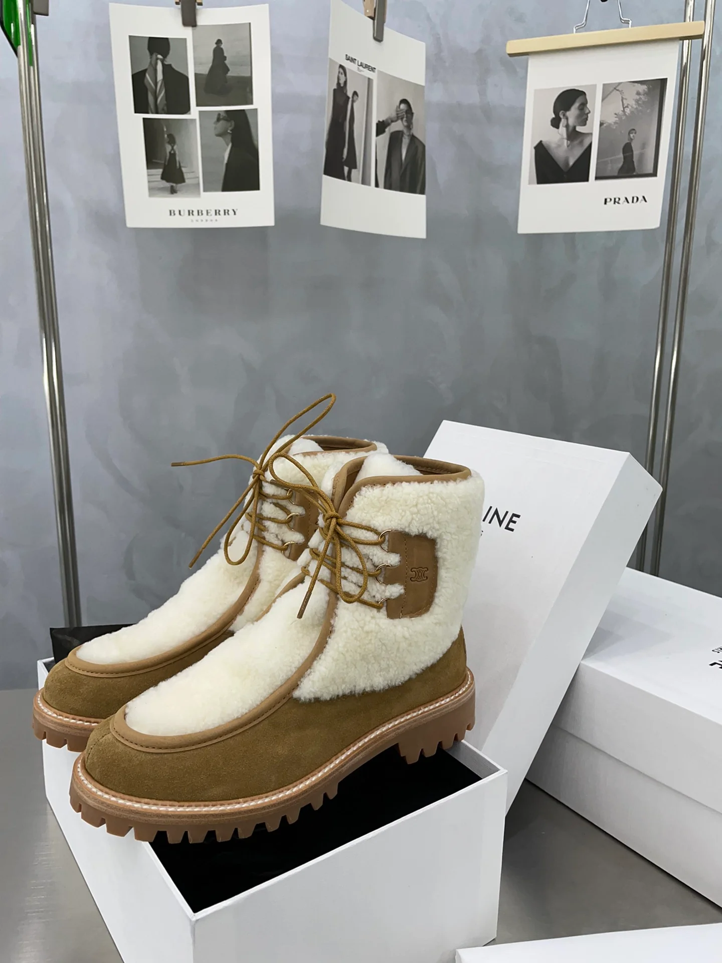 Сапоги для верховой езды Celine - модель унисекс - изображение из коллекции