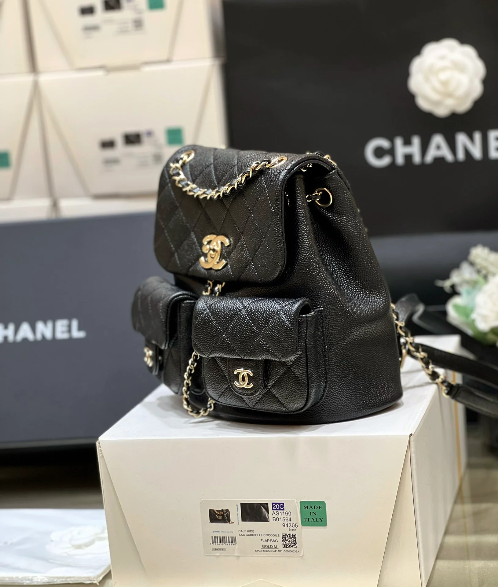 Коллекция Chanel Весна/Лето 2023 - Duma - Рюкзак из зернистой кожи - Черный