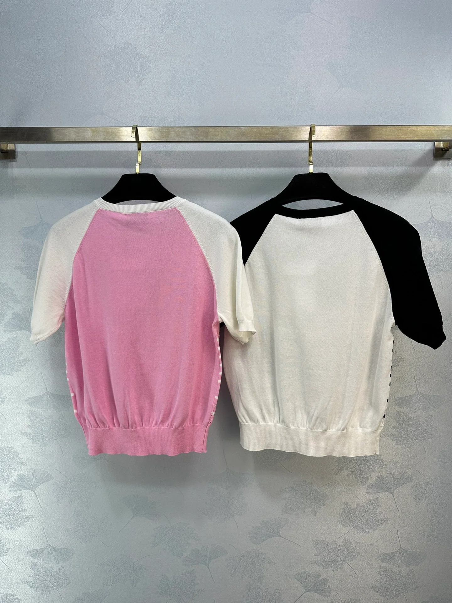 Вязаный топ Chanel 2404 в минималистичную полоску - розовый