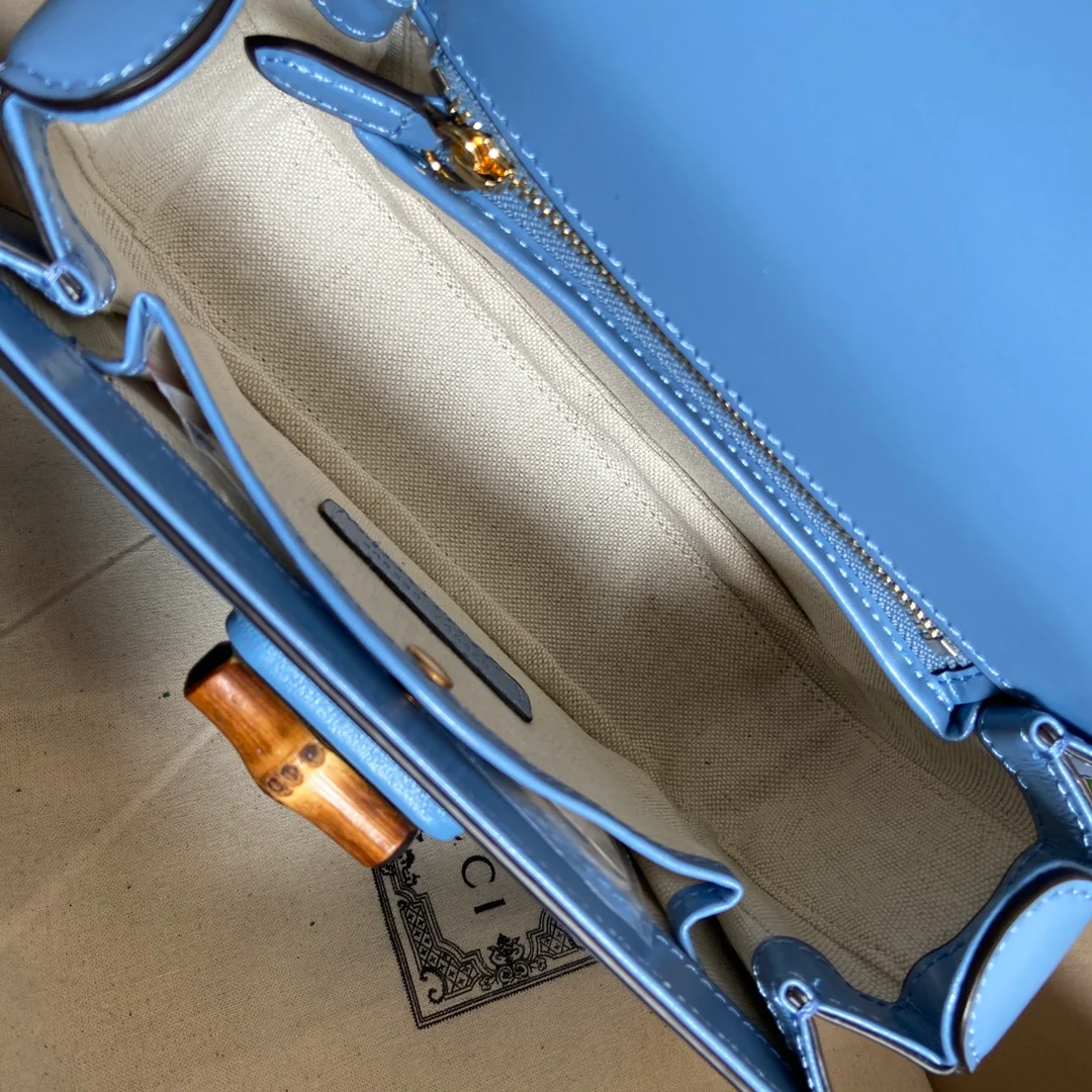 Маленькая сумочка Gucci с бамбуковой ручкой - 21x15x7 см - 2 шт.