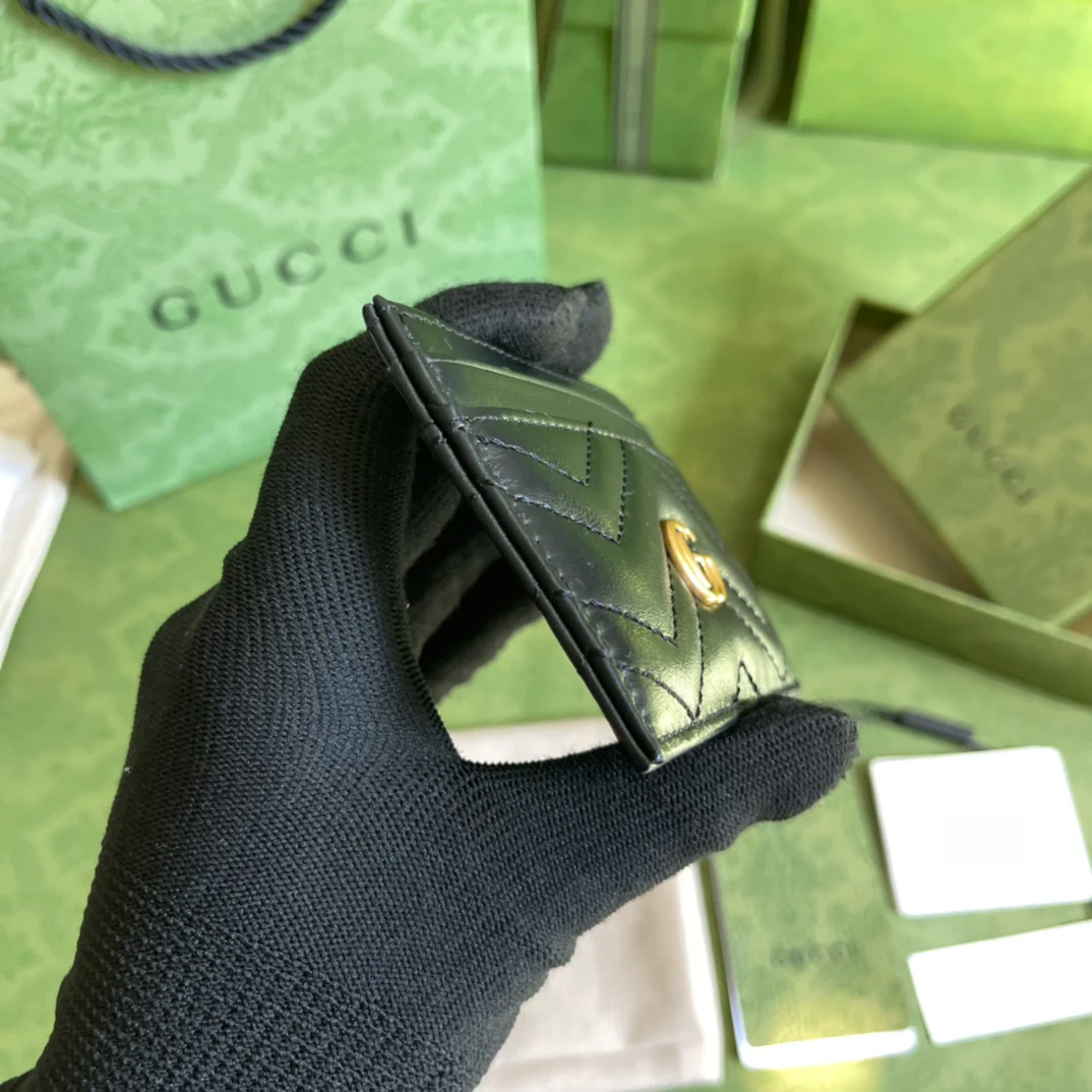 Gucci 卡包／卡片夹／名片夹