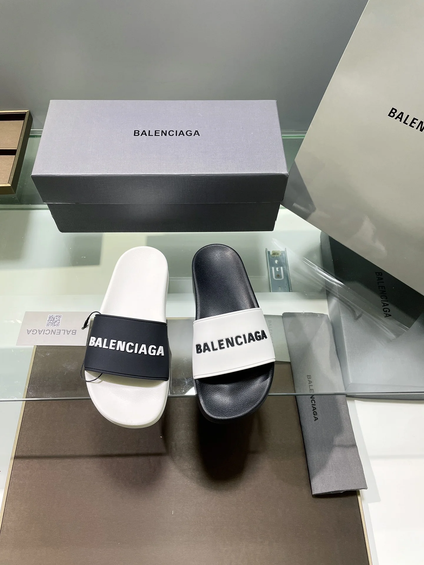 Balenciaga - Новая модель 2022 года - Тапочки с эффектом памяти и улучшенной упругостью - 8