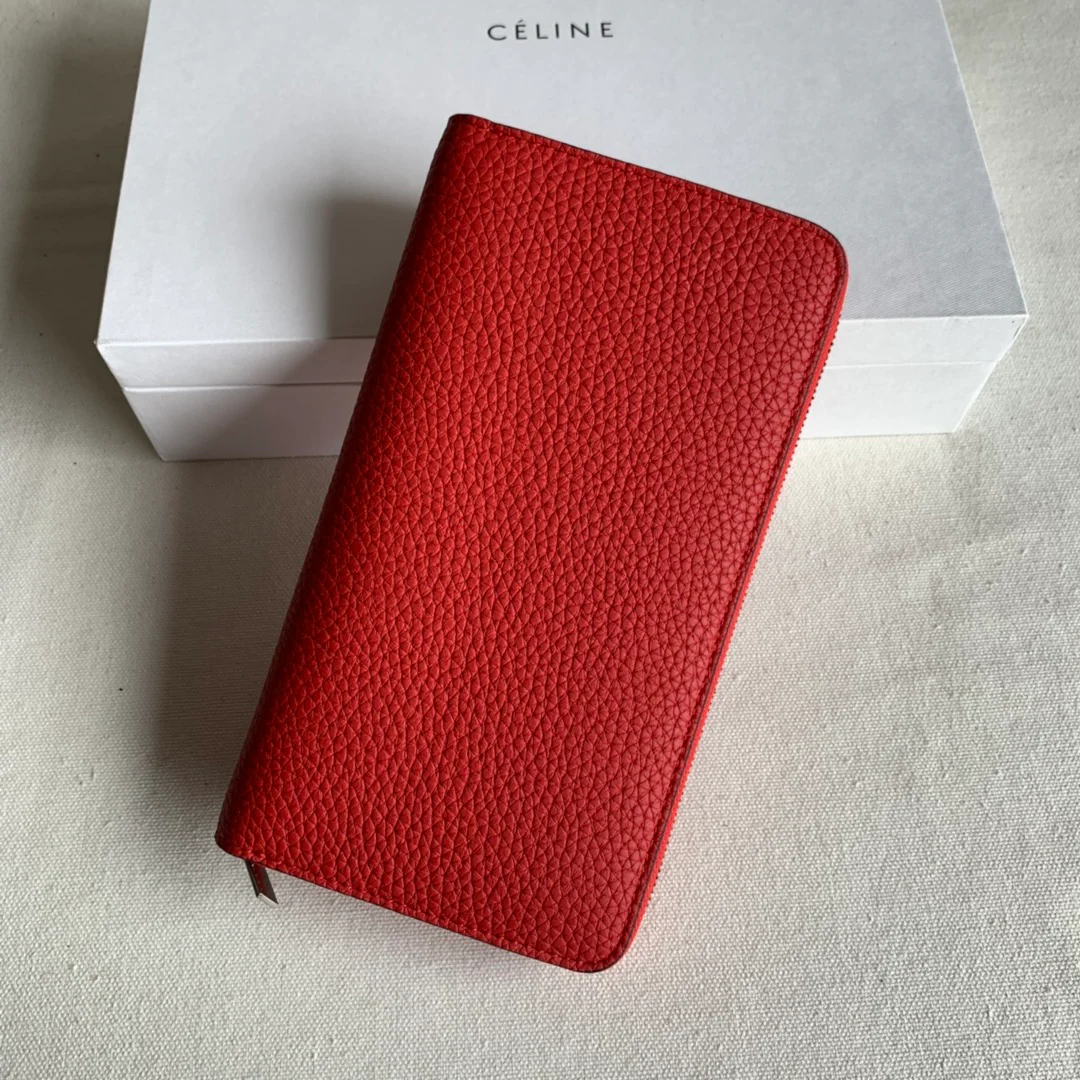 Длинный кошелек Celine на молнии — с узором ?личи? — ярко-красный