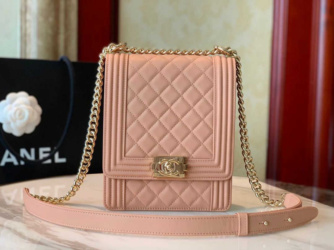 Chanel-boy-19-5-16-6cm