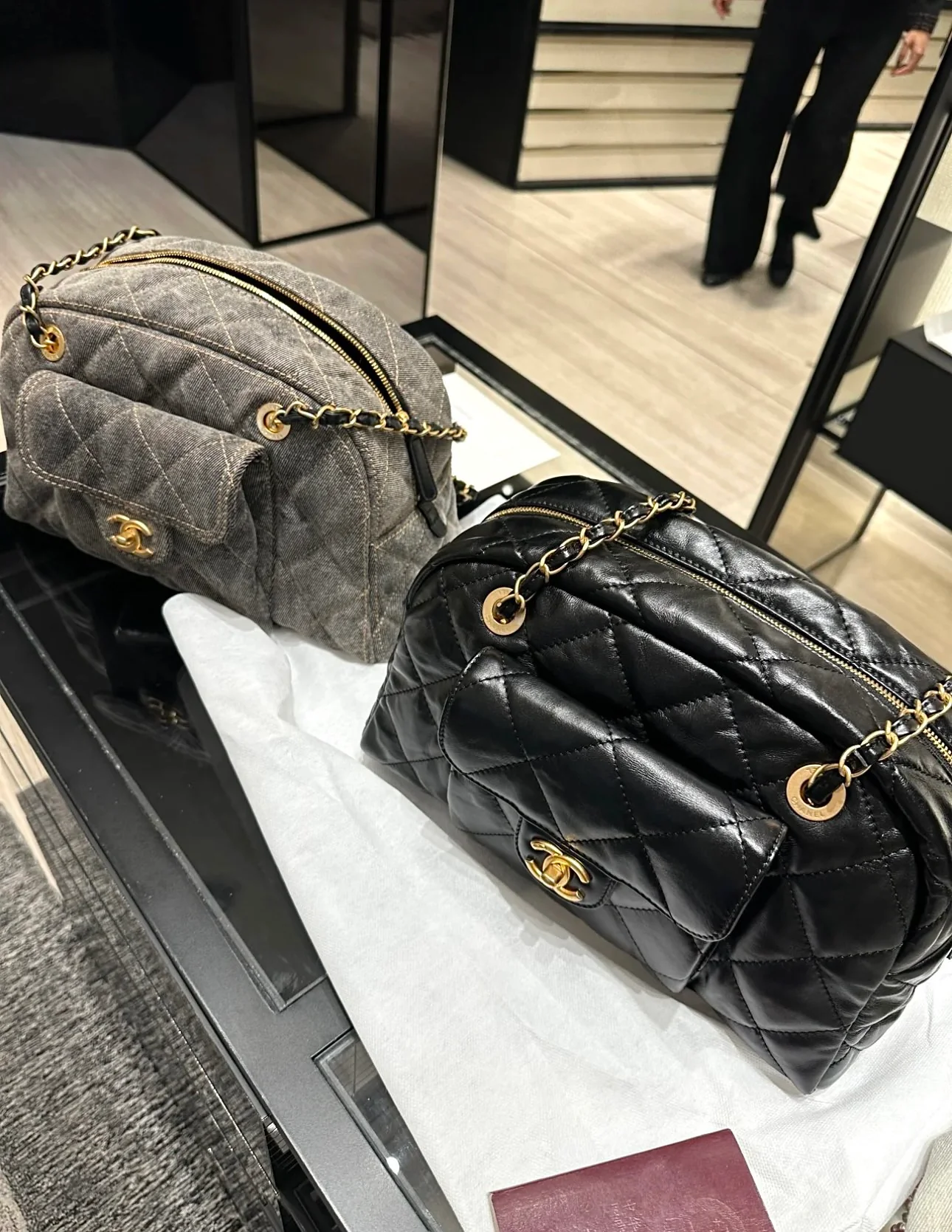 Сумка-боулинг Chanel Maxi - черная