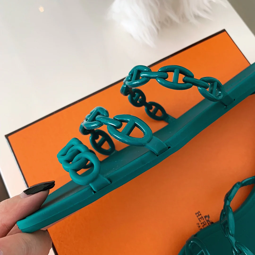 Hermes - Туфли с цепочкой в ??виде свиного носа