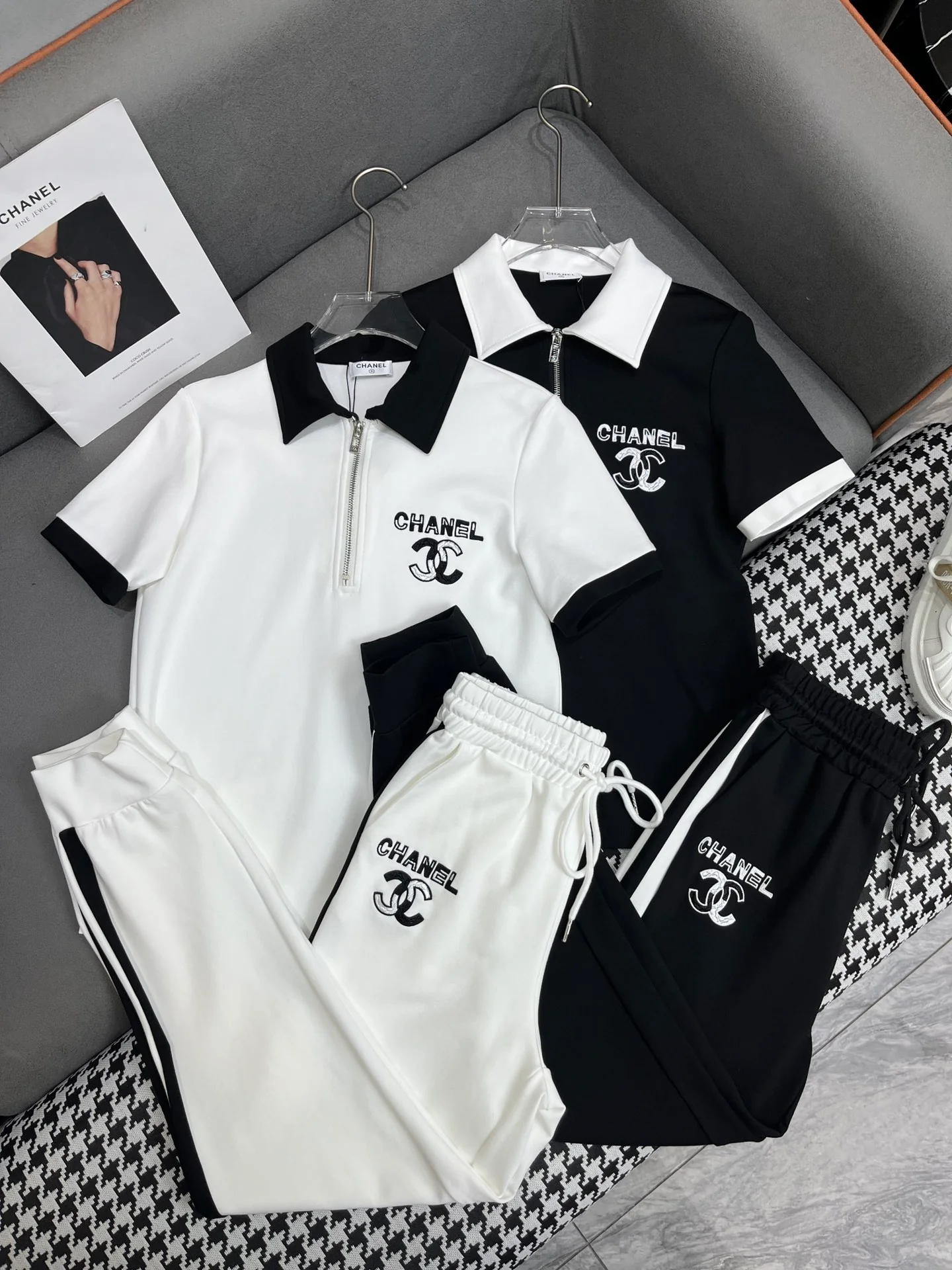 Летний костюм Chanel 2403-24ss с отложным воротником - белый