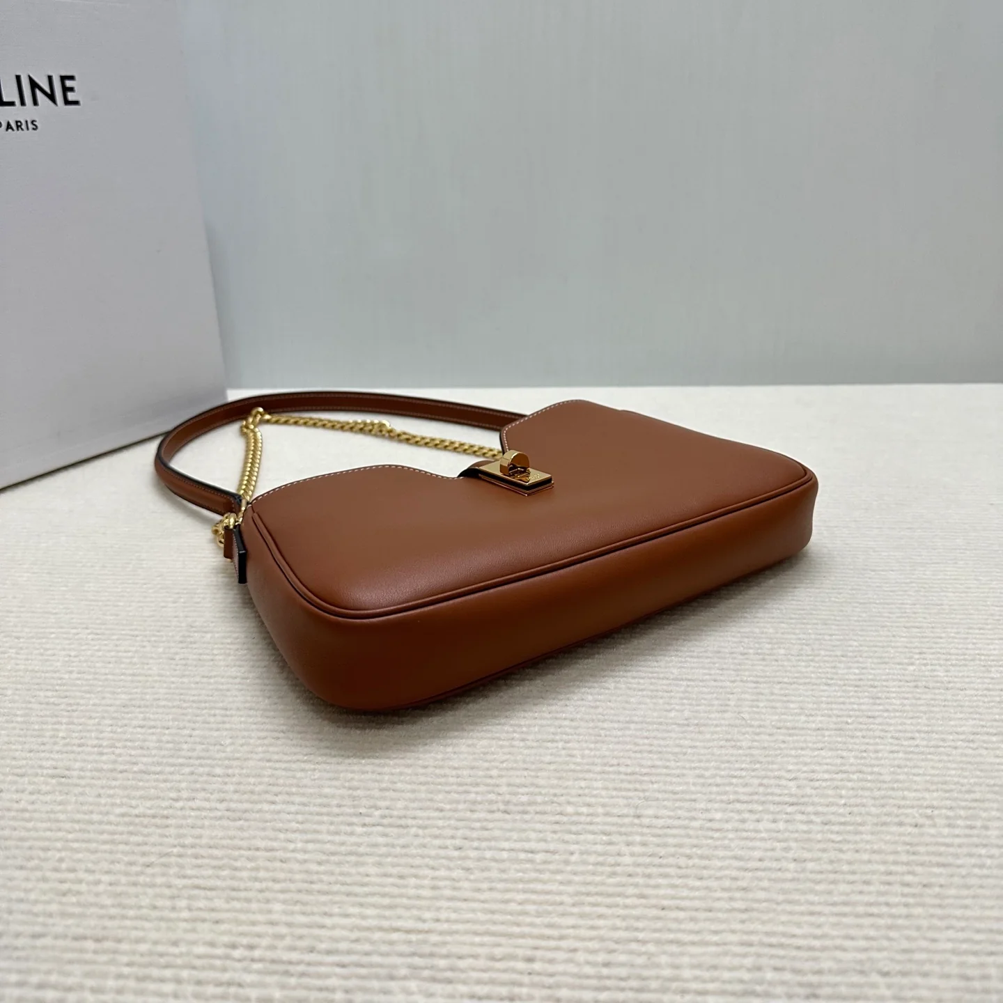 Кожаная сумка через плечо Celine Camille - коричневая