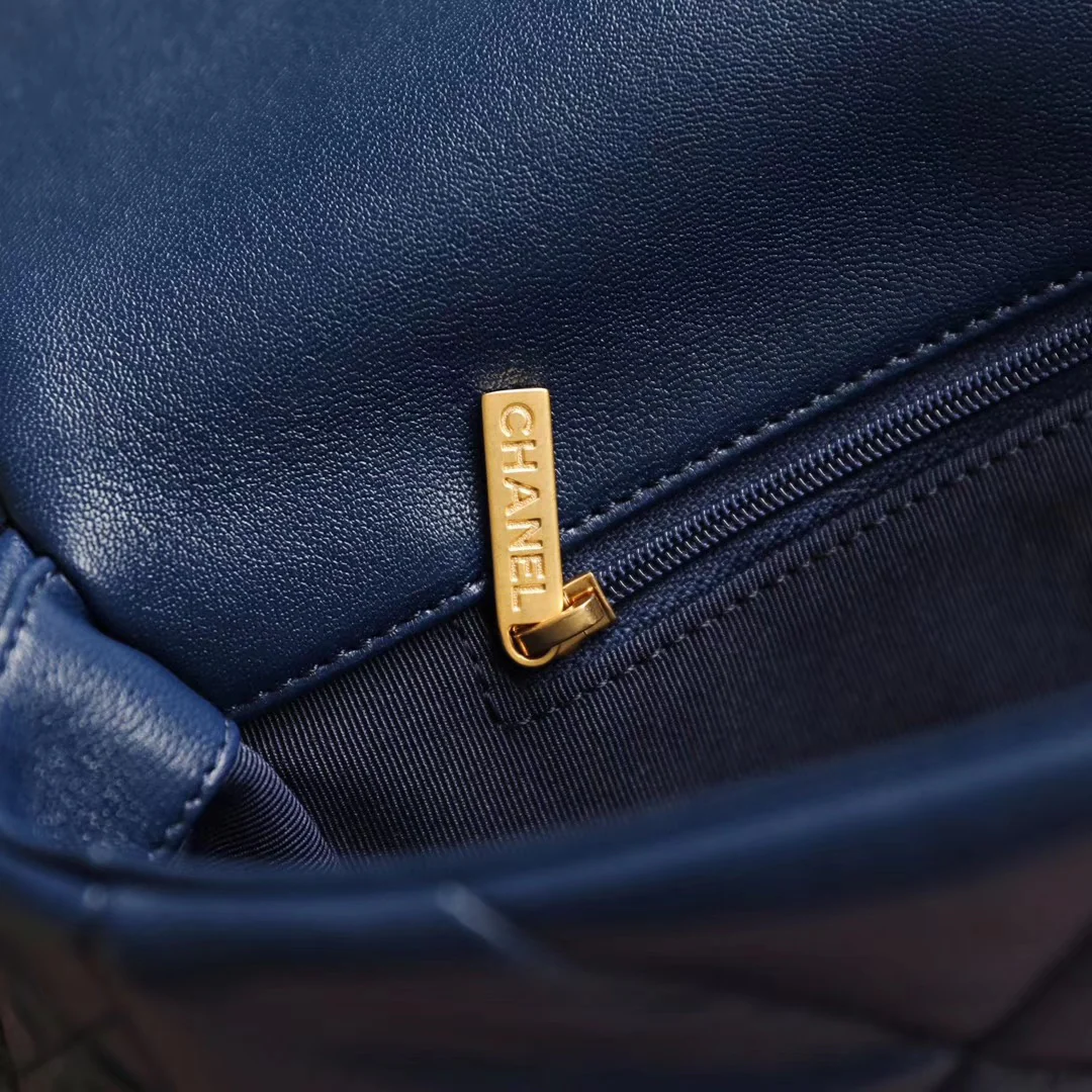 Сумка Chanel 19 - маленькая, темно-синяя