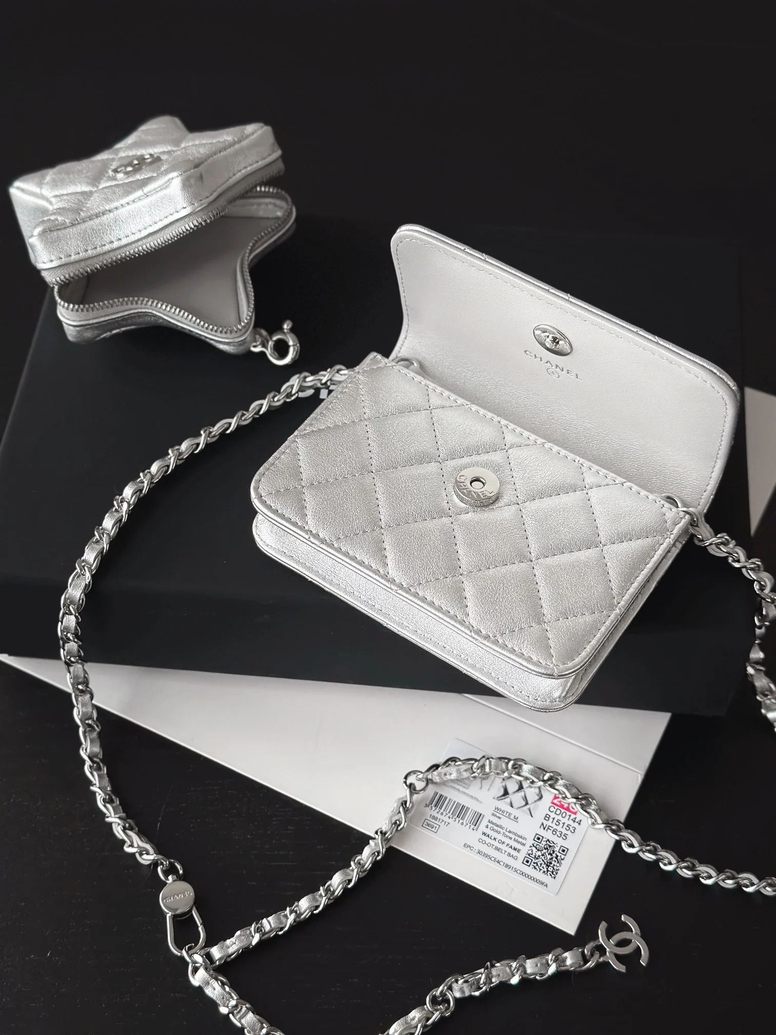 Новинка весны/лета от Chanel - Мини-сумка через плечо Chanel 24c - Серебристая