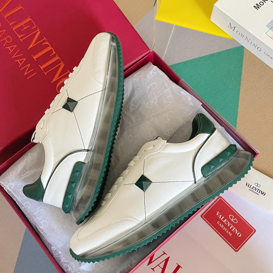 Valentino - Спортивные кроссовки с заклепками - Модель с воздушной подушкой - Парный стиль - Зеленая отделка