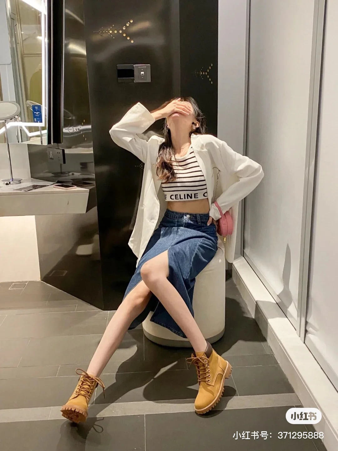 Сапоги для верховой езды Celine - модель унисекс - на фото.