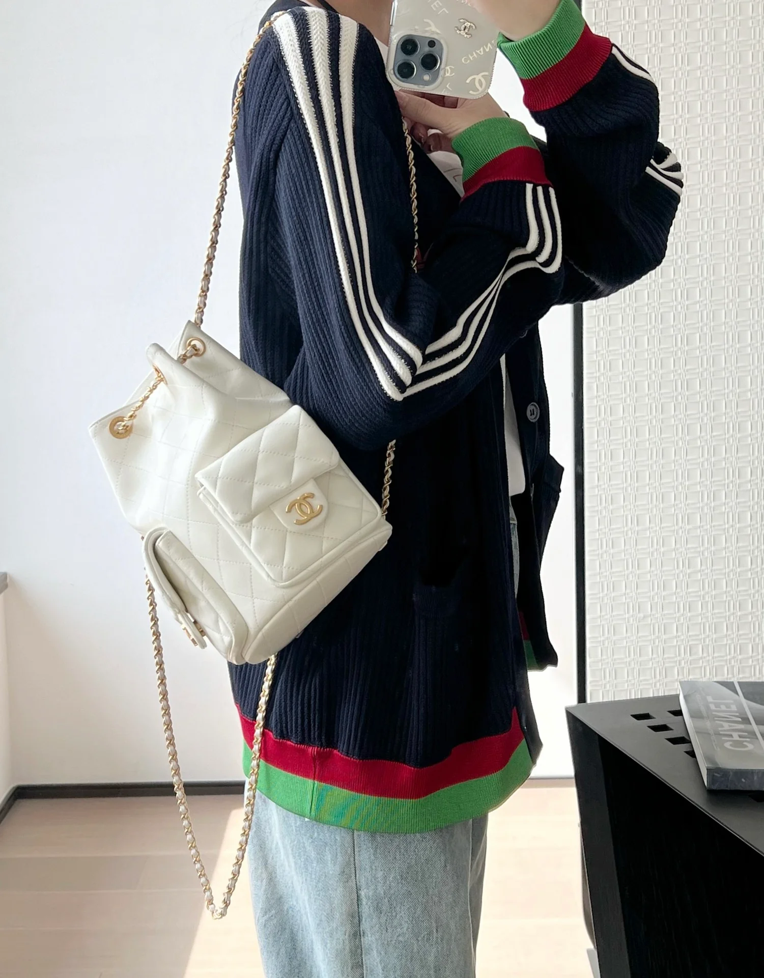 Рюкзак Chanel 25c на завязках - белый