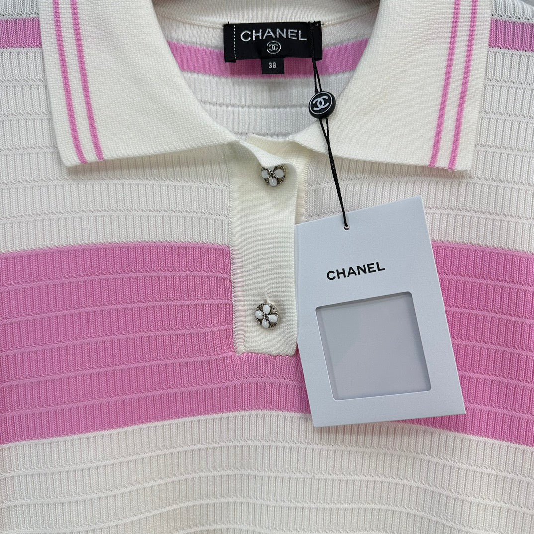 Новая коллекция Chanel Весна/Лето 2024: шерстяной топ с коротким рукавом, розовый.