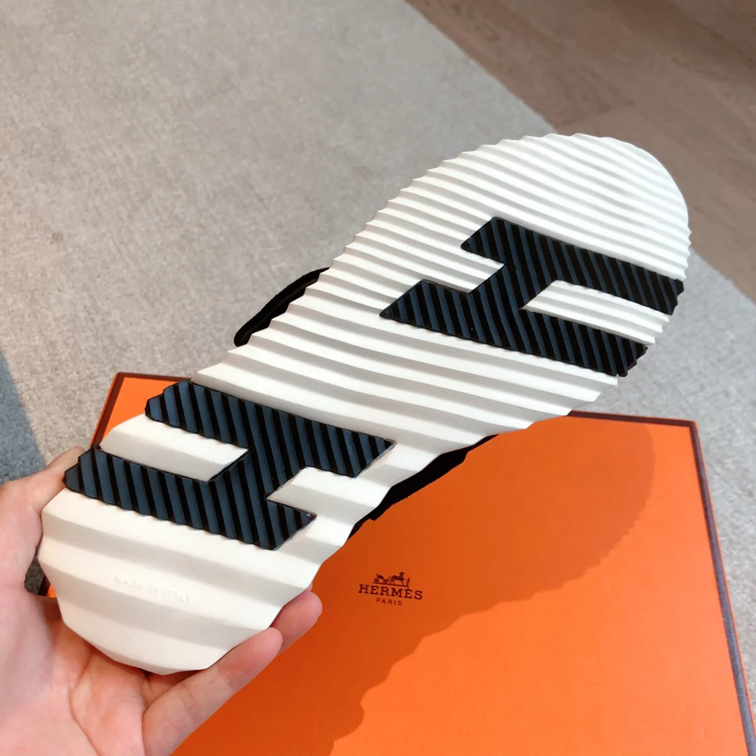 Новые кроссовки Hermes Giga 2023 года - унисекс - черные - 1