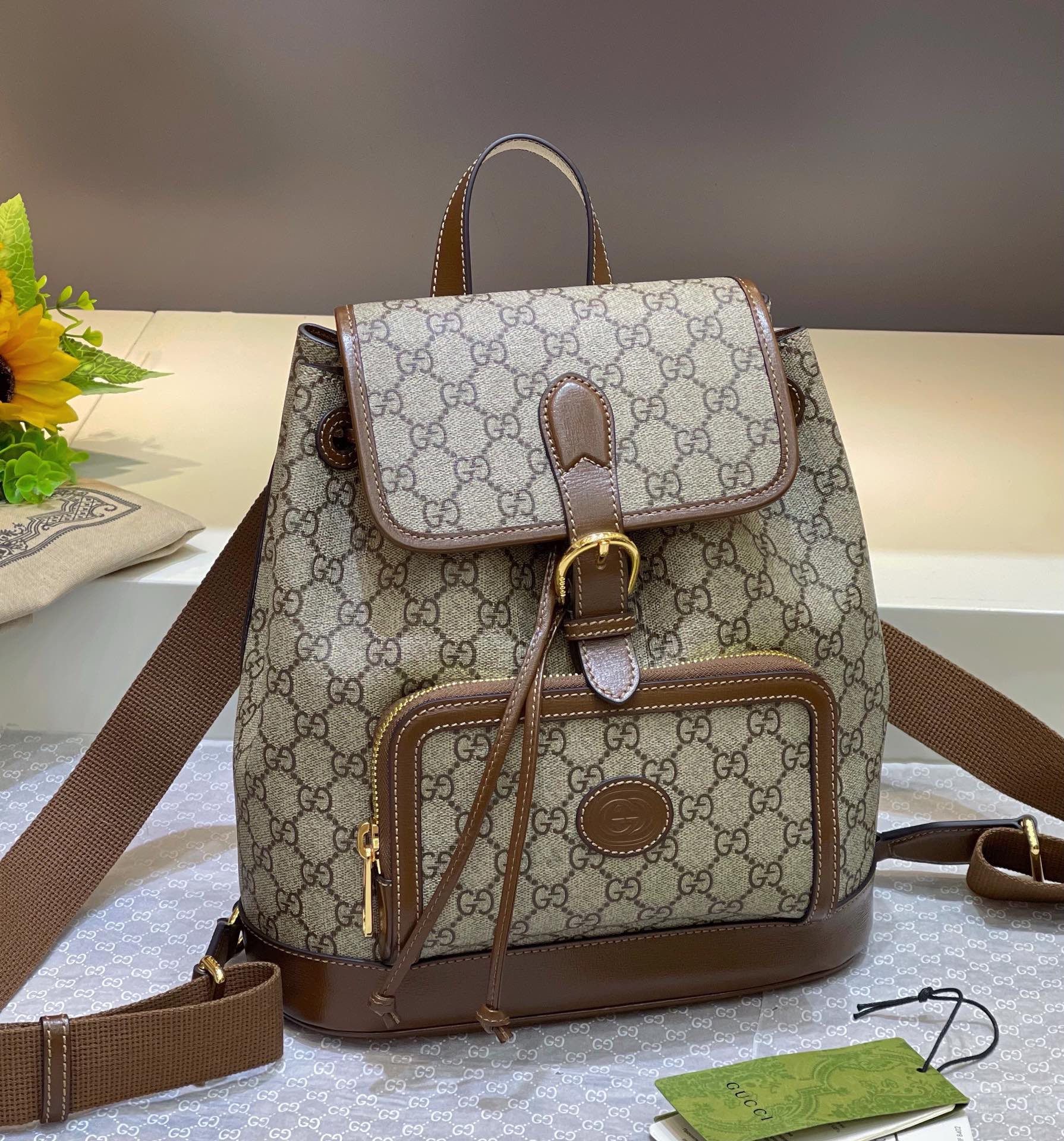 Классическая сумка Gucci через плечо