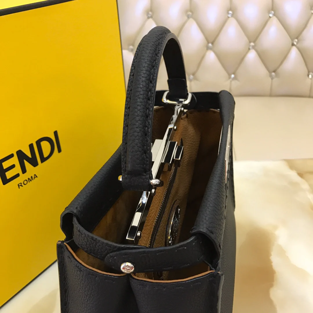 Сумка Fendi Peekaboo Medium из черной кожи - 2 шт.