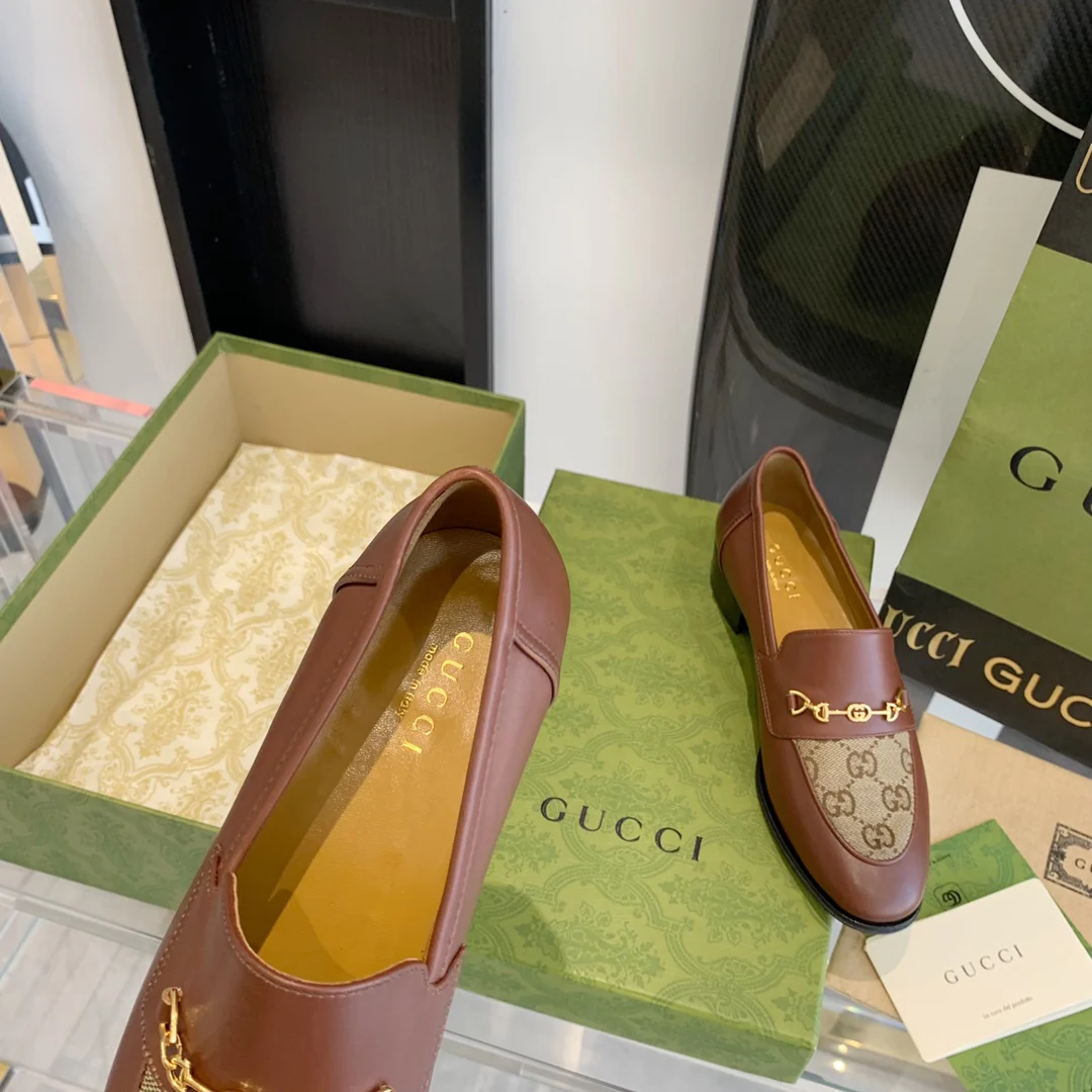 Gucci - Начало весны 2022 - Лоферы