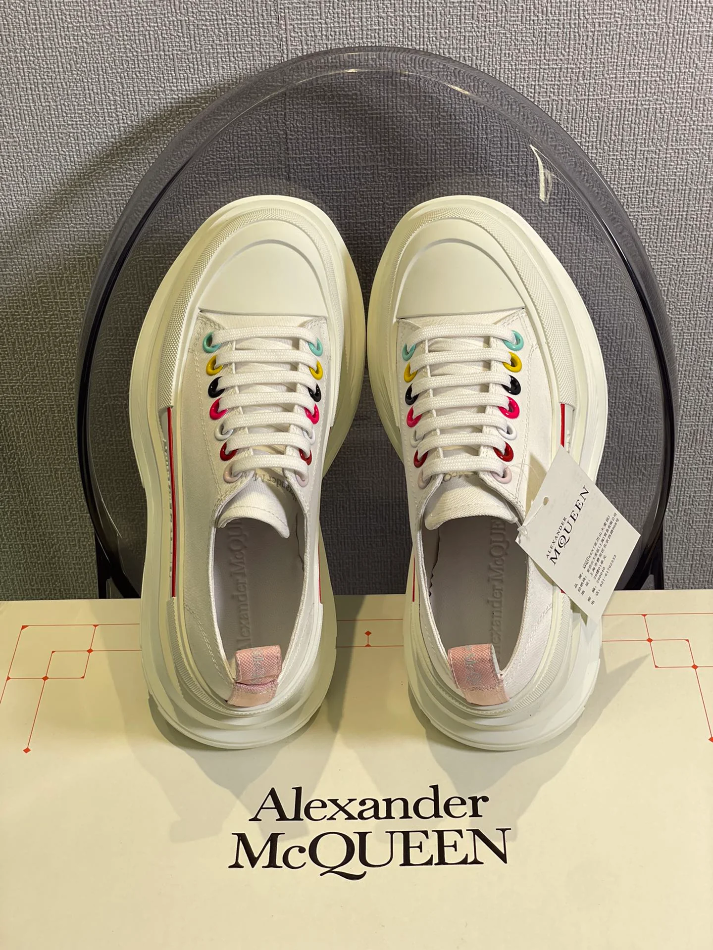 Радужные парусиновые туфли на платформе McQueen