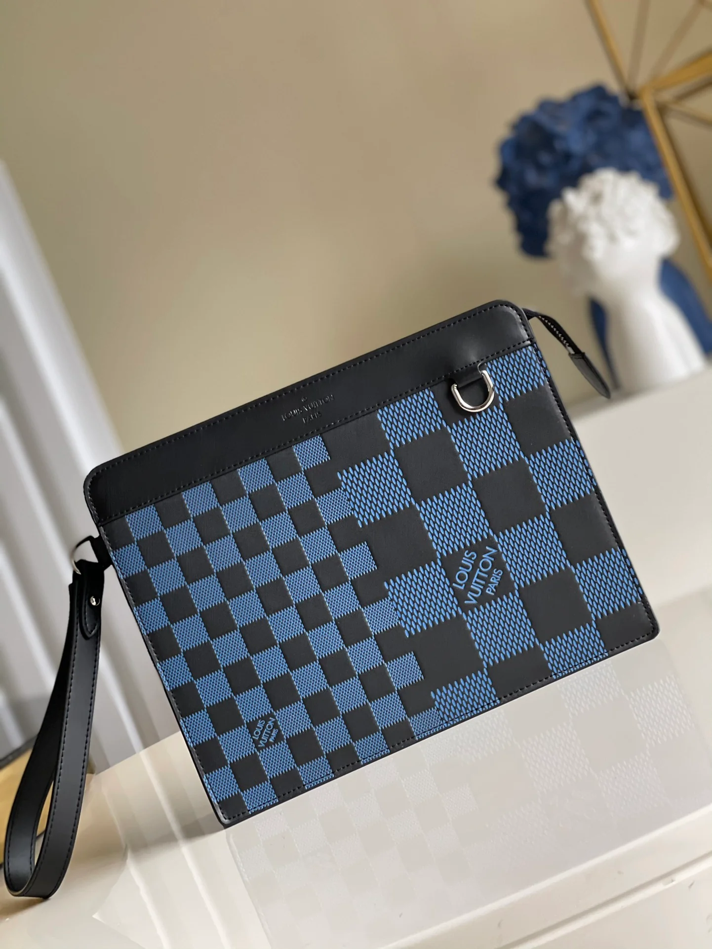 lv-n60448-стоячая-сумочка-клатч