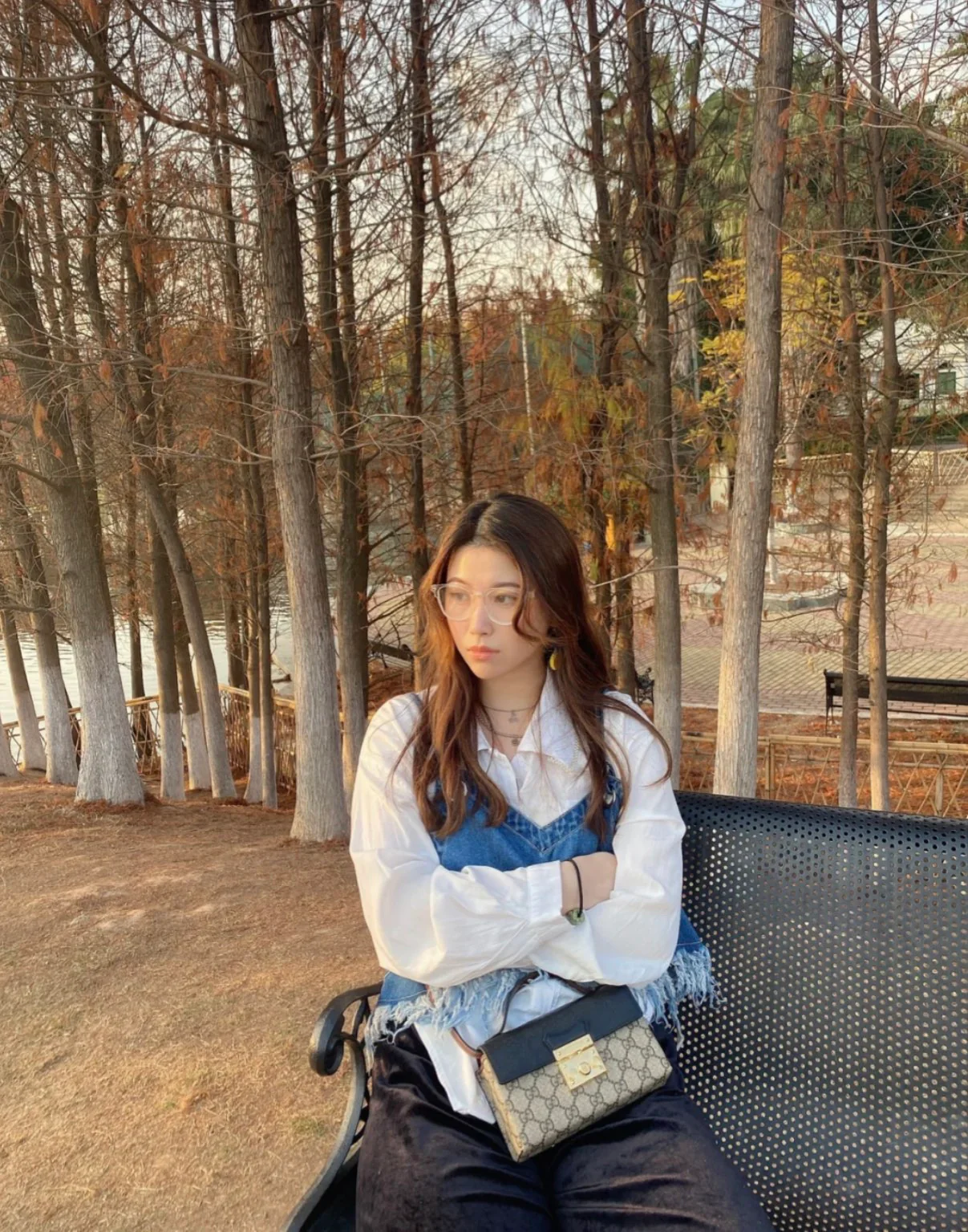 Маленькая квадратная сумка Gucci с замком